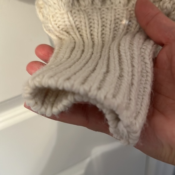 Zara cardigan/ sweater - Picture 4 of 8